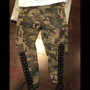 Camo ankle tie sweatpants